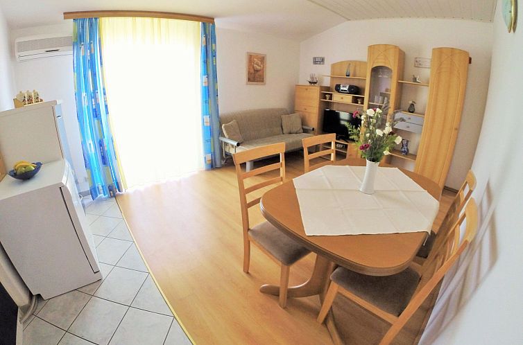 Appartement Wohnung mit Grill, Terrasse und Garten
