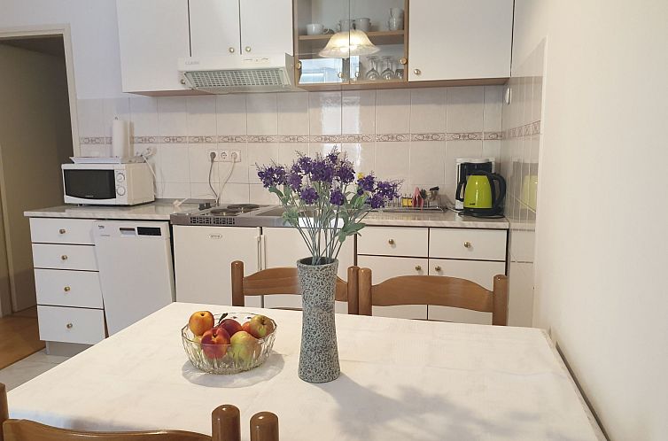 Appartement für vier Personen, mit einem Balkon