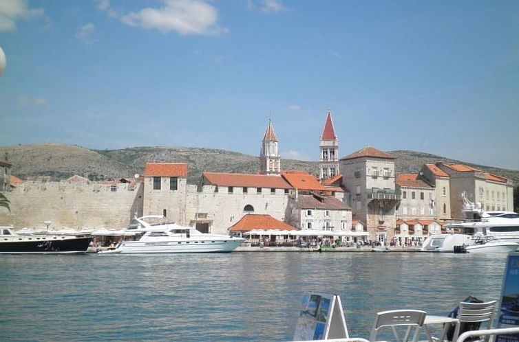 Appartement für vier Personen, mit einem Balkon