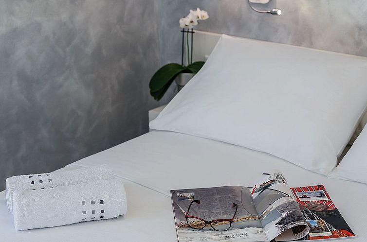 Appartement Charmantes Studio Irena - EOS CROATIA