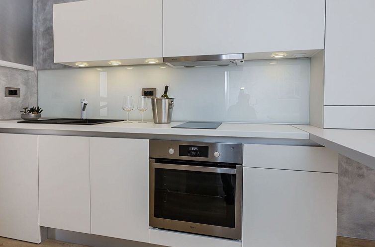 Appartement Charmantes Studio Irena - EOS CROATIA