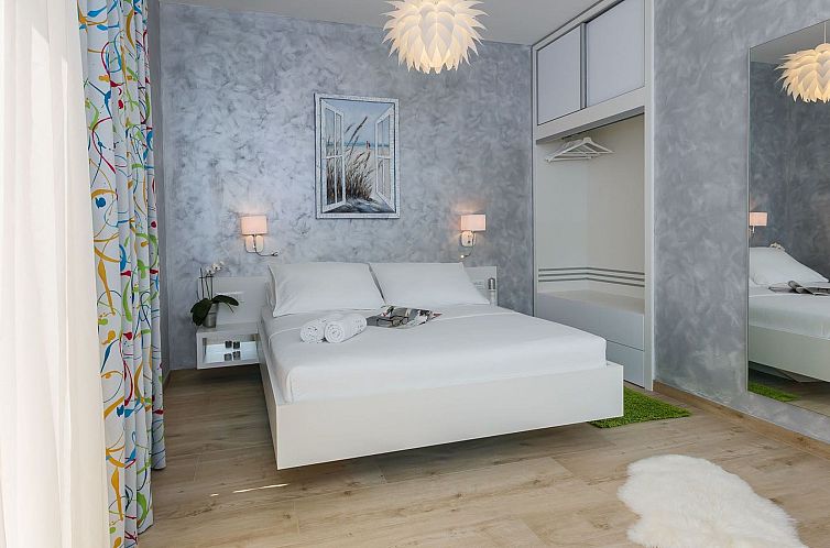 Appartement Charmantes Studio Irena - EOS CROATIA