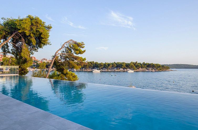 Unterkunft 1031986 - Ferienhaus Dalmatien - Vakantiehuis Luxuriöse Fünf-Sterne-Ferienvilla Astra Azzur