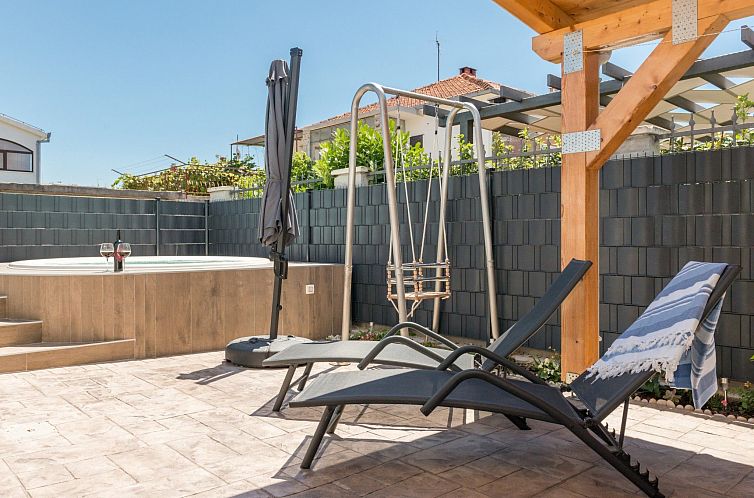 Appartement Stilvolle Wohnung Sun mit Jacuzzi