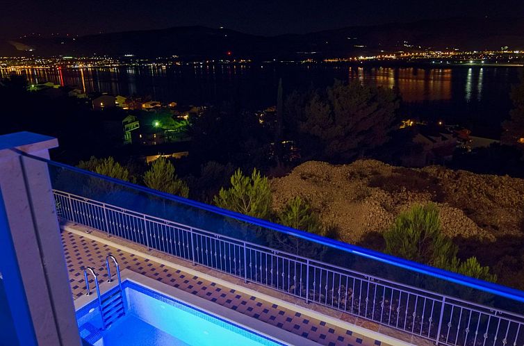 Vakantiehuis Luxuriöse Fünf-Sterne-Villa Magic