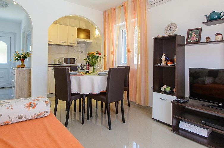 Vakantiehuis Charmantes Ferienhaus Amelie - EOS CROATIA