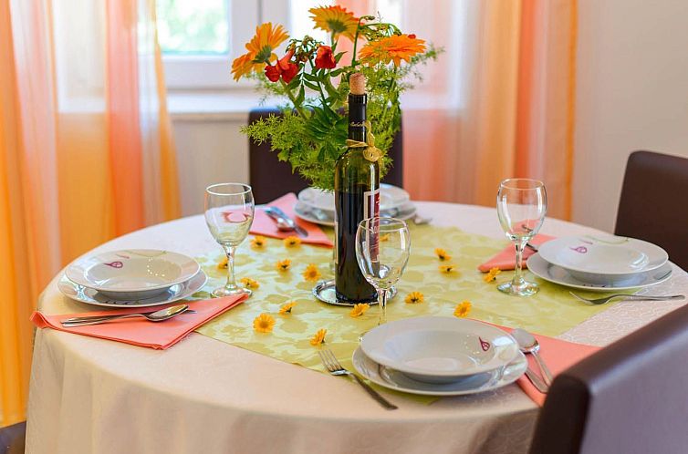 Vakantiehuis Charmantes Ferienhaus Amelie - EOS CROATIA