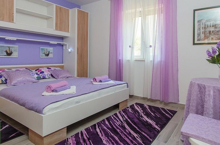Vakantiehuis Charmantes Ferienhaus Amelie - EOS CROATIA