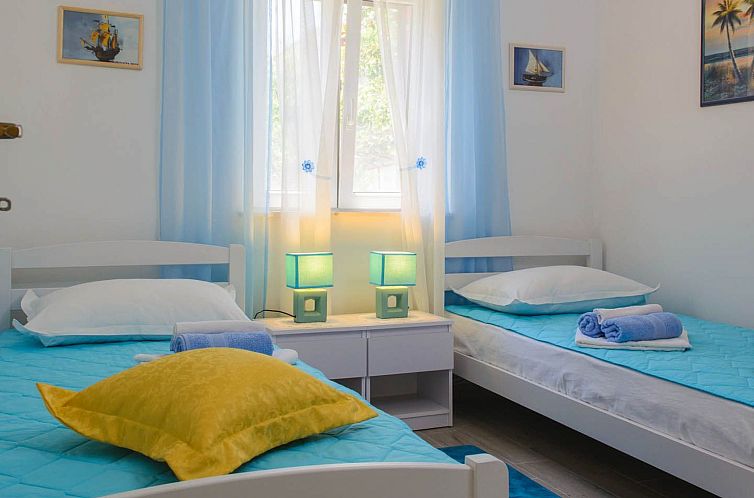 Vakantiehuis Charmantes Ferienhaus Amelie - EOS CROATIA