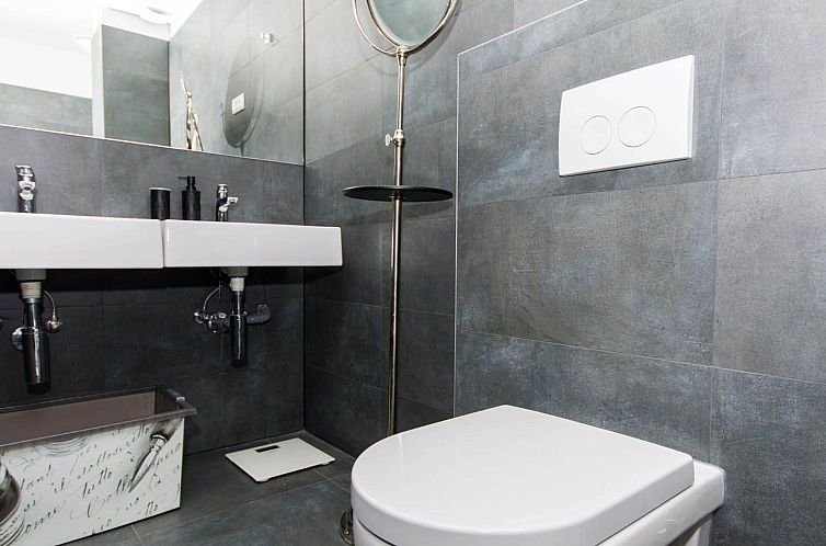 Vakantiehuis Luxuriöse Ferienvilla am Strand Luna Azzurra