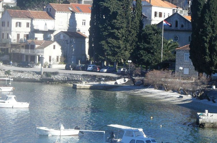 Appartement "Antun" am Strand