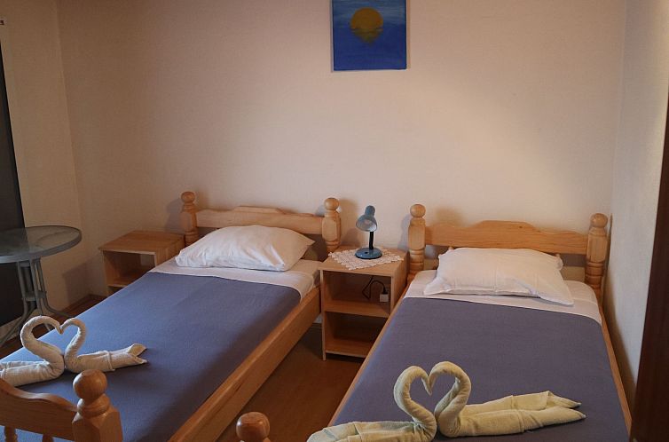 Appartement "Antun" am Strand