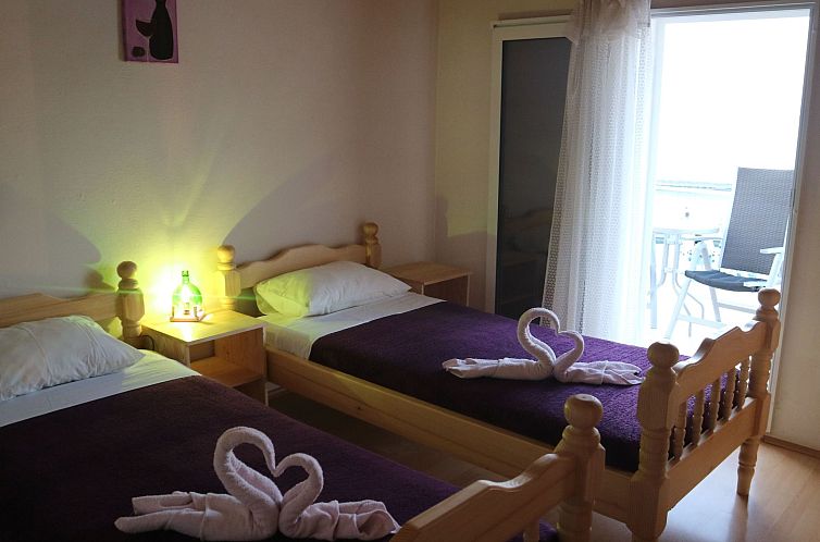 Appartement "Antun" am Strand