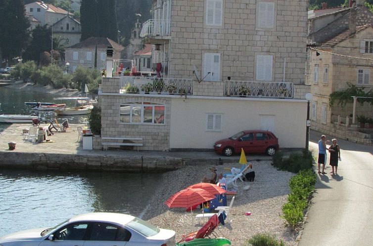 Appartement "Martina" direkt am Wasser