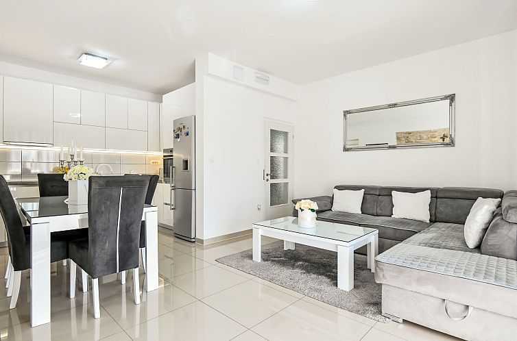 Vakantiehuis Holiday house Anetta