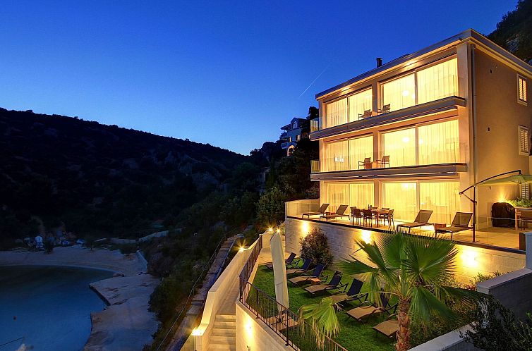 Appartement Villa by the Sea