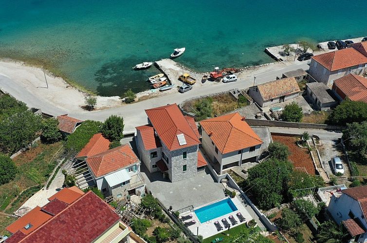 Vakantiehuis Steinvilla am Strand Nina - EOS CROATIA