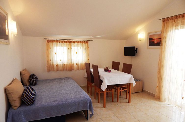 Appartement mit zwei Balkonen