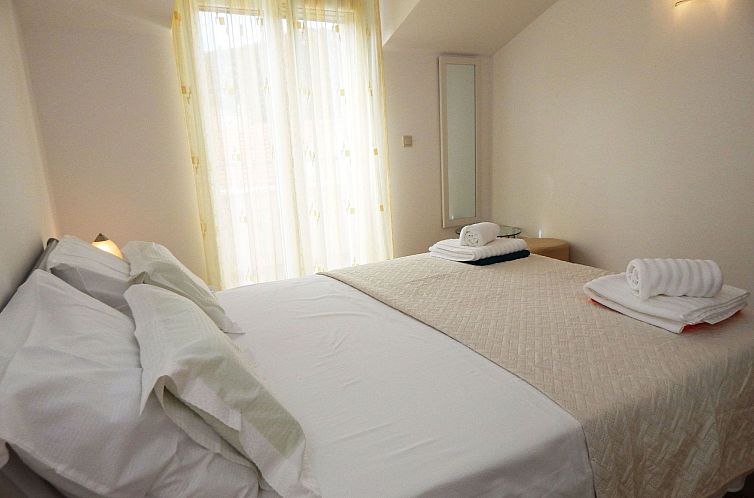 Appartement mit zwei Balkonen