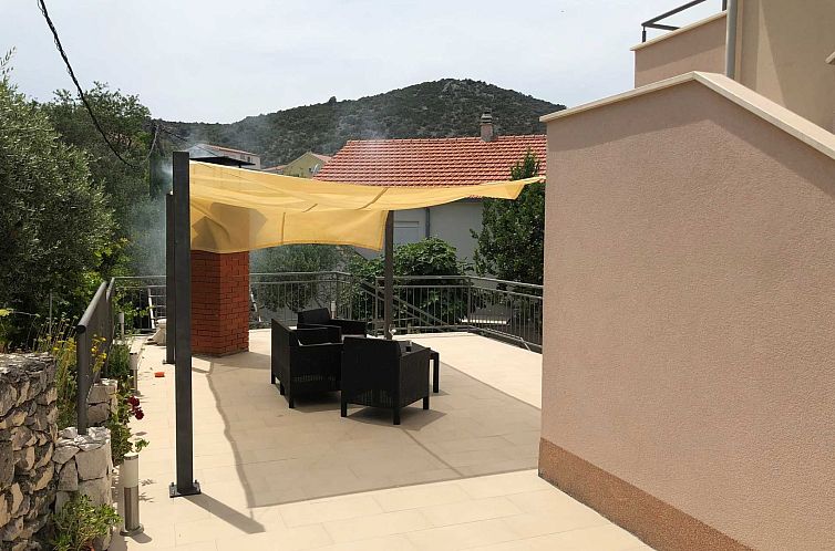 Appartement mit zwei Balkonen
