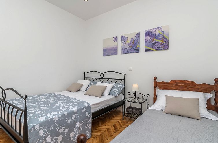 Vakantiehuis Modernes Ferienhaus mit Terrasse und Meerblick