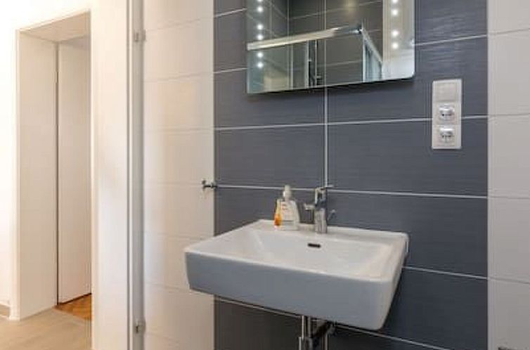 Vakantiehuis Modernes Ferienhaus mit Terrasse und Meerblick