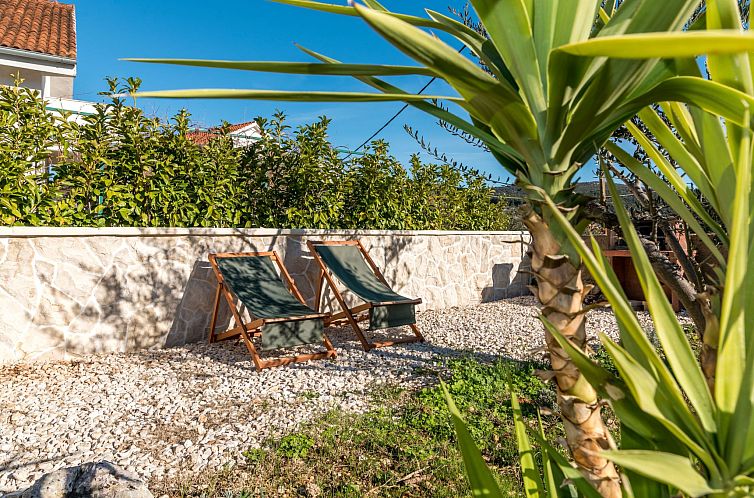 Vakantiehuis Modernes Ferienhaus mit Terrasse und Meerblick