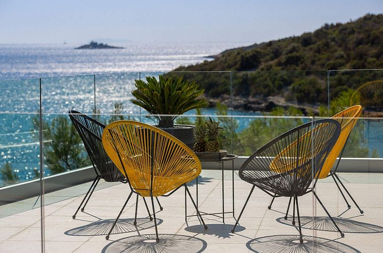 Vakantiehuis Haus in Vinišće mit Außenterrasse