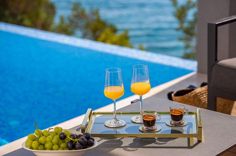 Vakantiehuis Haus in Vinišće mit Außenterrasse