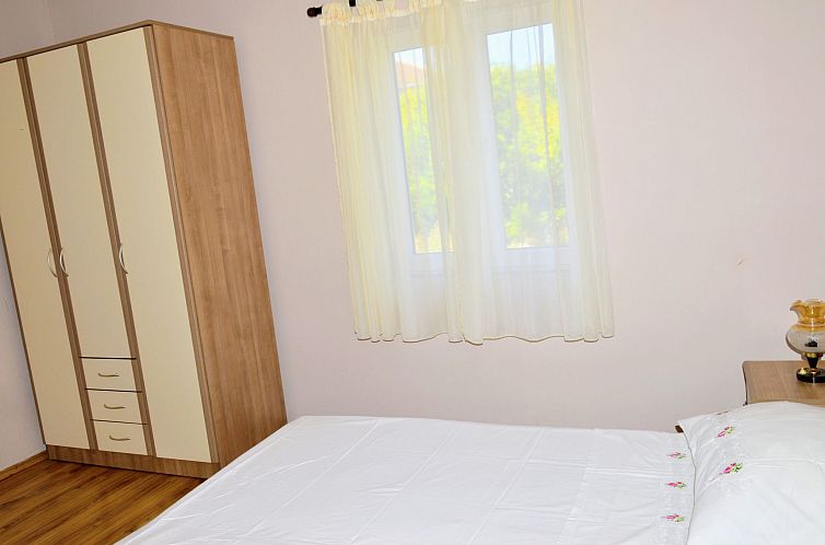 Appartement Wohnung in Vinišće mit privatem Parkplatz