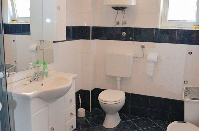 Appartement Wohnung in Vinišće mit privatem Parkplatz