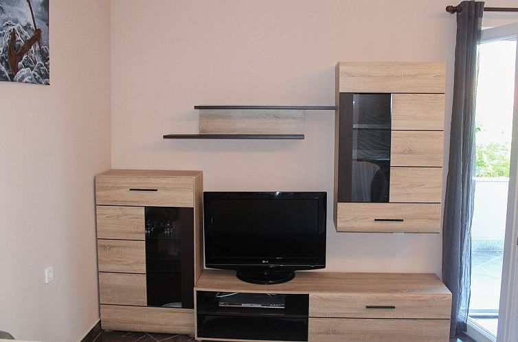 Appartement Wohnung in Vinišće mit privatem Parkplatz