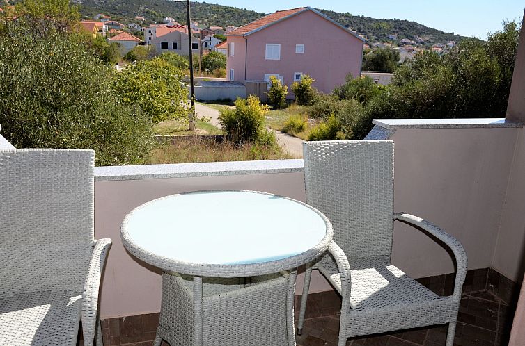 Unterkunft 1032037 - Appartement Dalmatien - Appartement in Vinišće mit Barbecue
