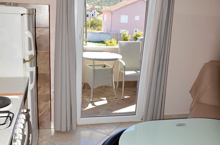 Appartement in Vinišće mit Barbecue