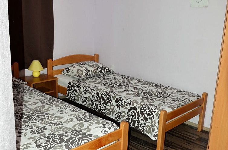 Appartement in Vinišće mit Barbecue