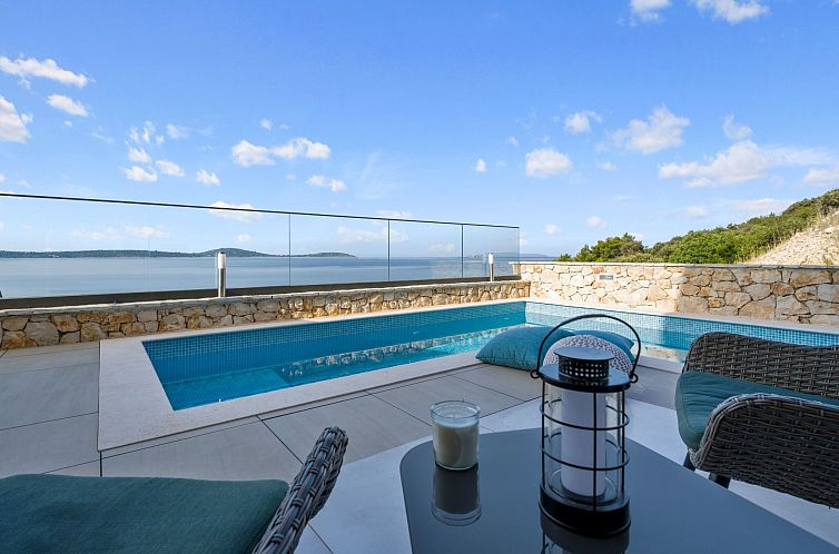 Vakantiehuis Gemütliches Ferienhaus in Vinišće mit Privat