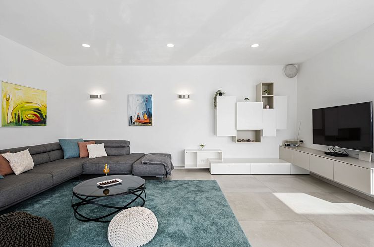 Vakantiehuis Gemütliches Ferienhaus in Vinišće mit Privat