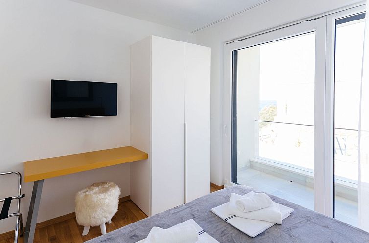 Vakantiehuis Gemütliches Ferienhaus in Vinišće mit Privat