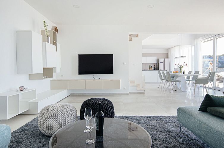 Vakantiehuis Charmantes Ferienhaus in Vinišće mit Privatem