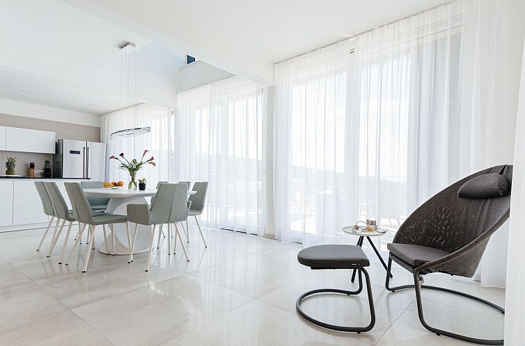 Vakantiehuis Charmantes Ferienhaus in Vinišće mit Privatem