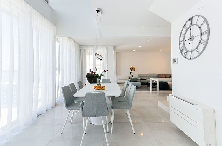 Vakantiehuis Charmantes Ferienhaus in Vinišće mit Privatem