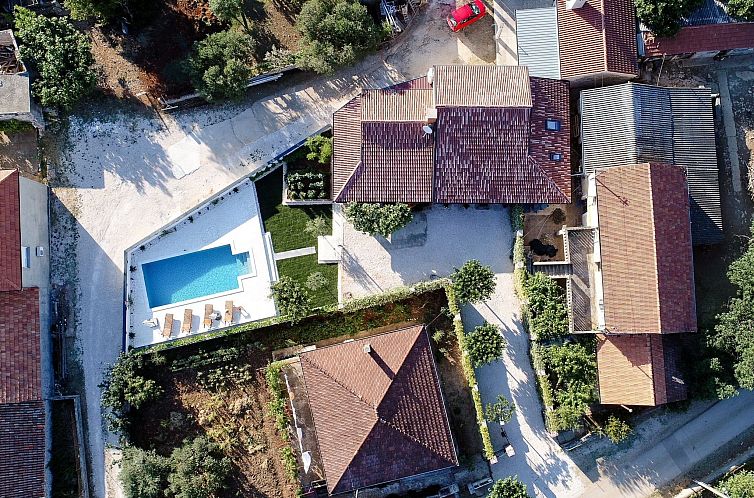 Unterkunft 10320910 - Ferienhaus Dalmatien - Vakantiehuis Rustica Casa Augustinus mit Pool