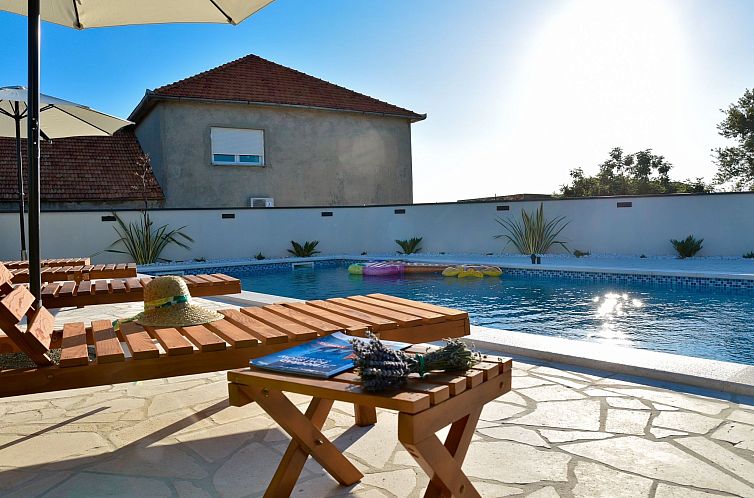 Vakantiehuis Rustica Casa Augustinus mit Pool