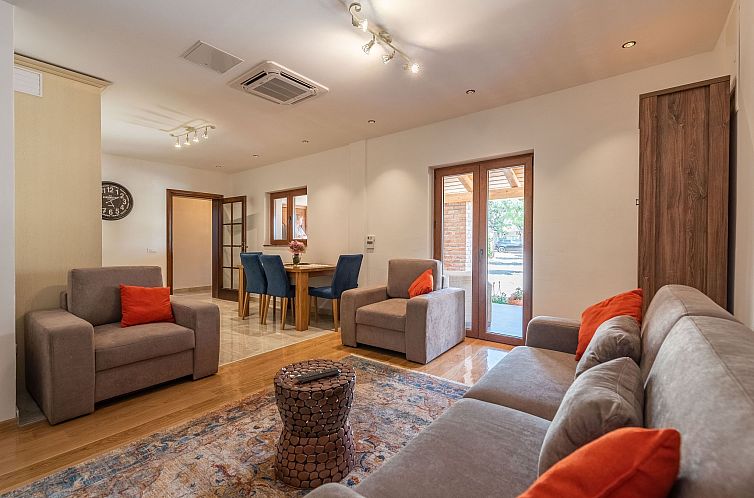 Vakantiehuis Rustica Casa Augustinus mit Pool