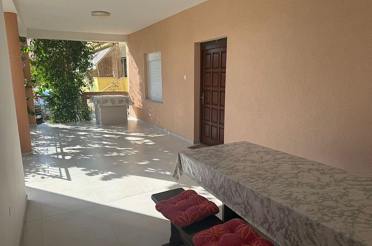 Appartement Appartement mit überdachter Terrasse