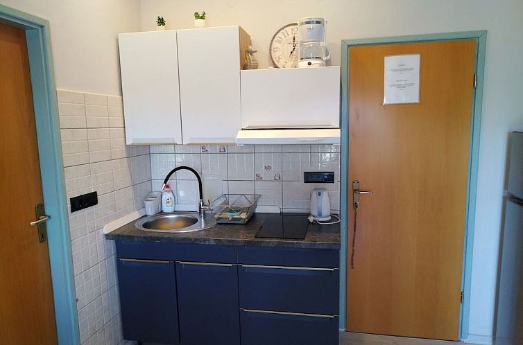 Appartement Studio-Apartment mit Balkon und Meerblick