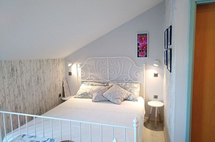 Appartement Studio-Apartment mit Balkon und Meerblick