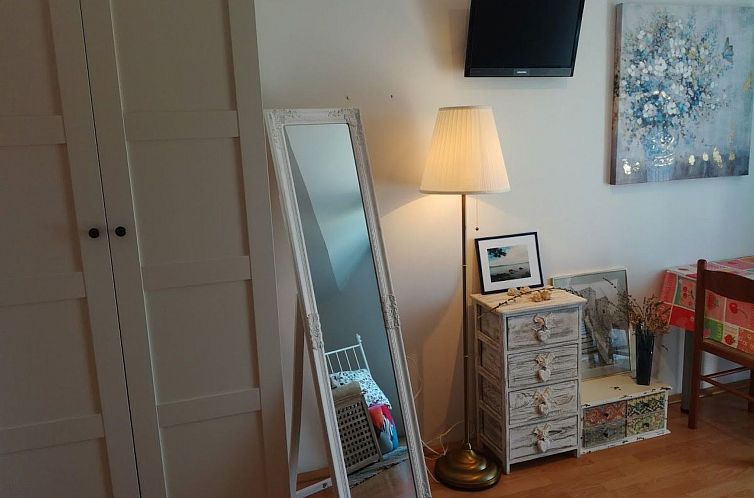 Appartement Studio-Apartment mit Balkon und Meerblick