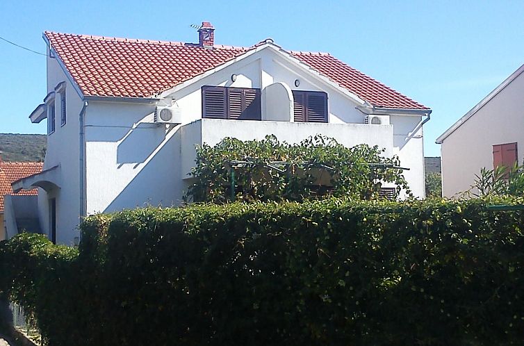 Appartement Studio-Apartment mit Balkon und Meerblick