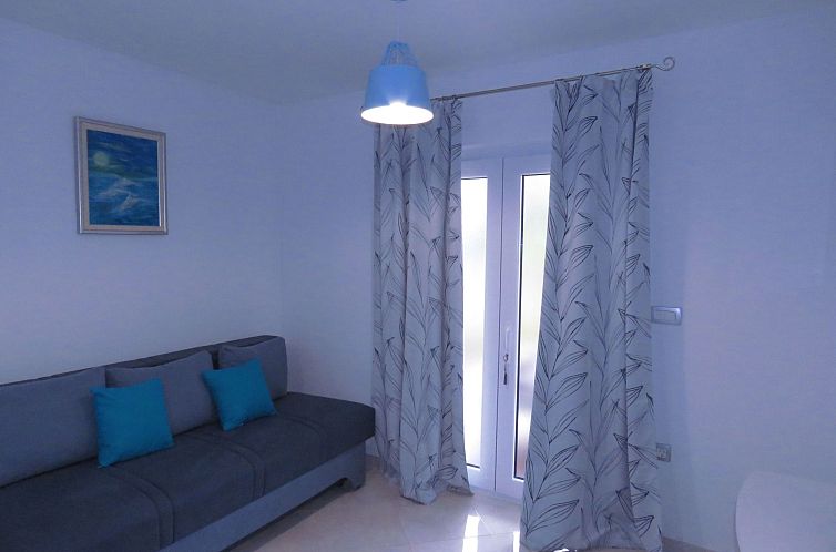 Appartement mit Terrasse